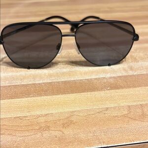Quay Australia Black Aviator Sunglasses with Metal Frames
